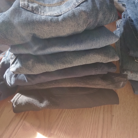 Clothing - Picture 11 of 16